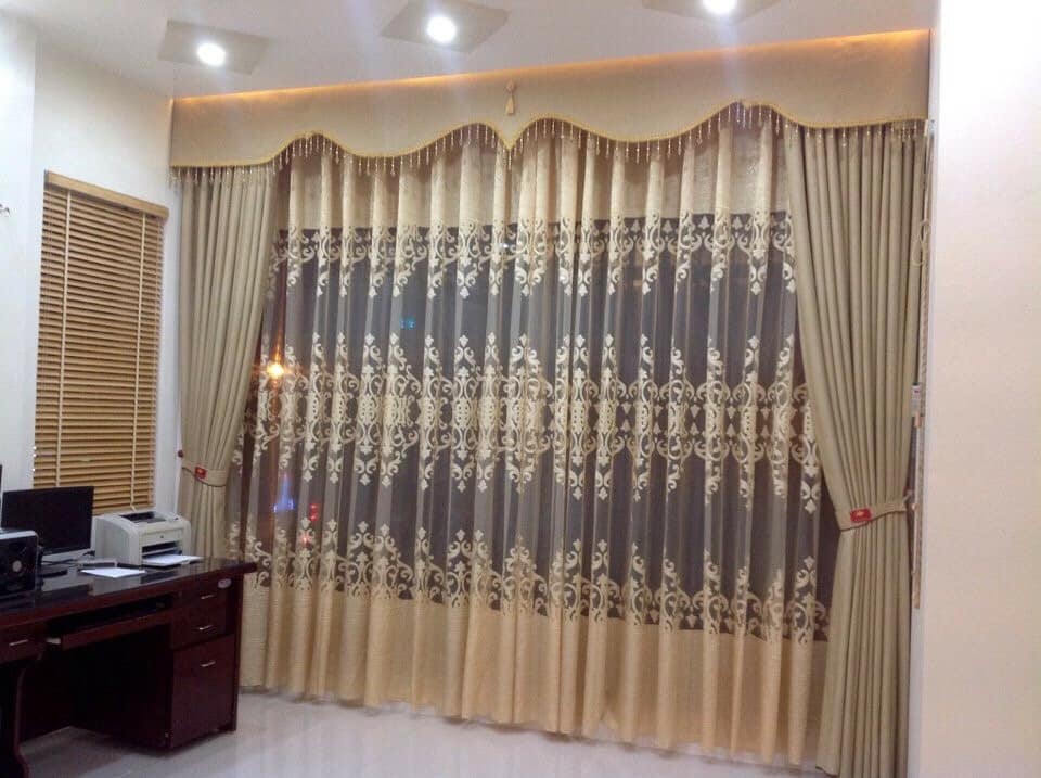 rem cua cao cap quan8 1